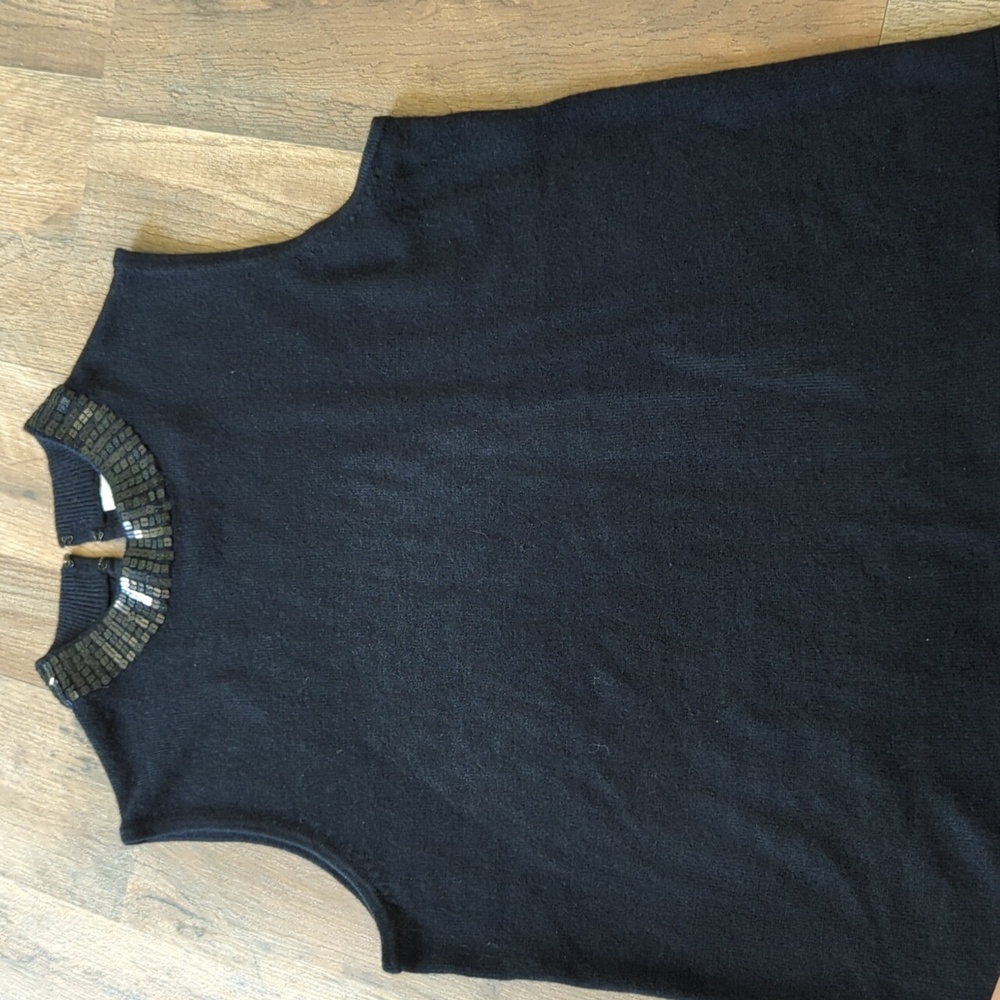 Designers Original black knot top